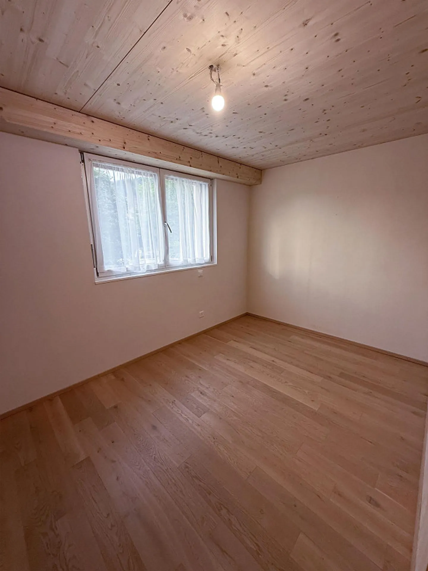 Well-maintained wooden house - living naturally. - Photo 9 of 27