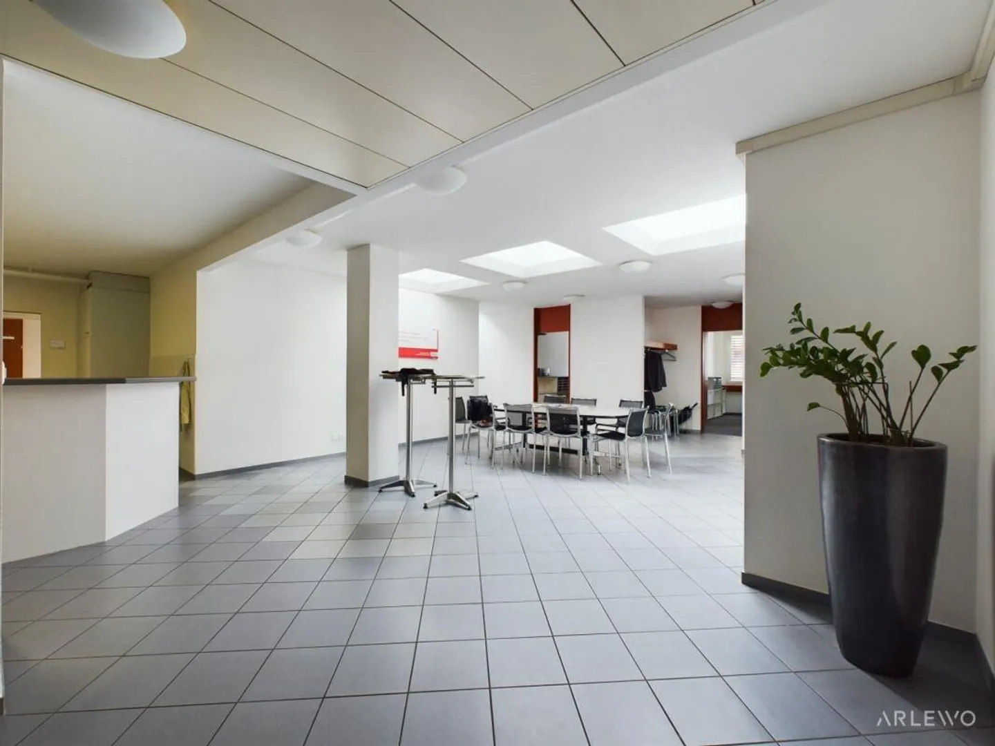 Office spaces in Lucerne - Individual offices from 21 m² for rent - Photo 7 of 8