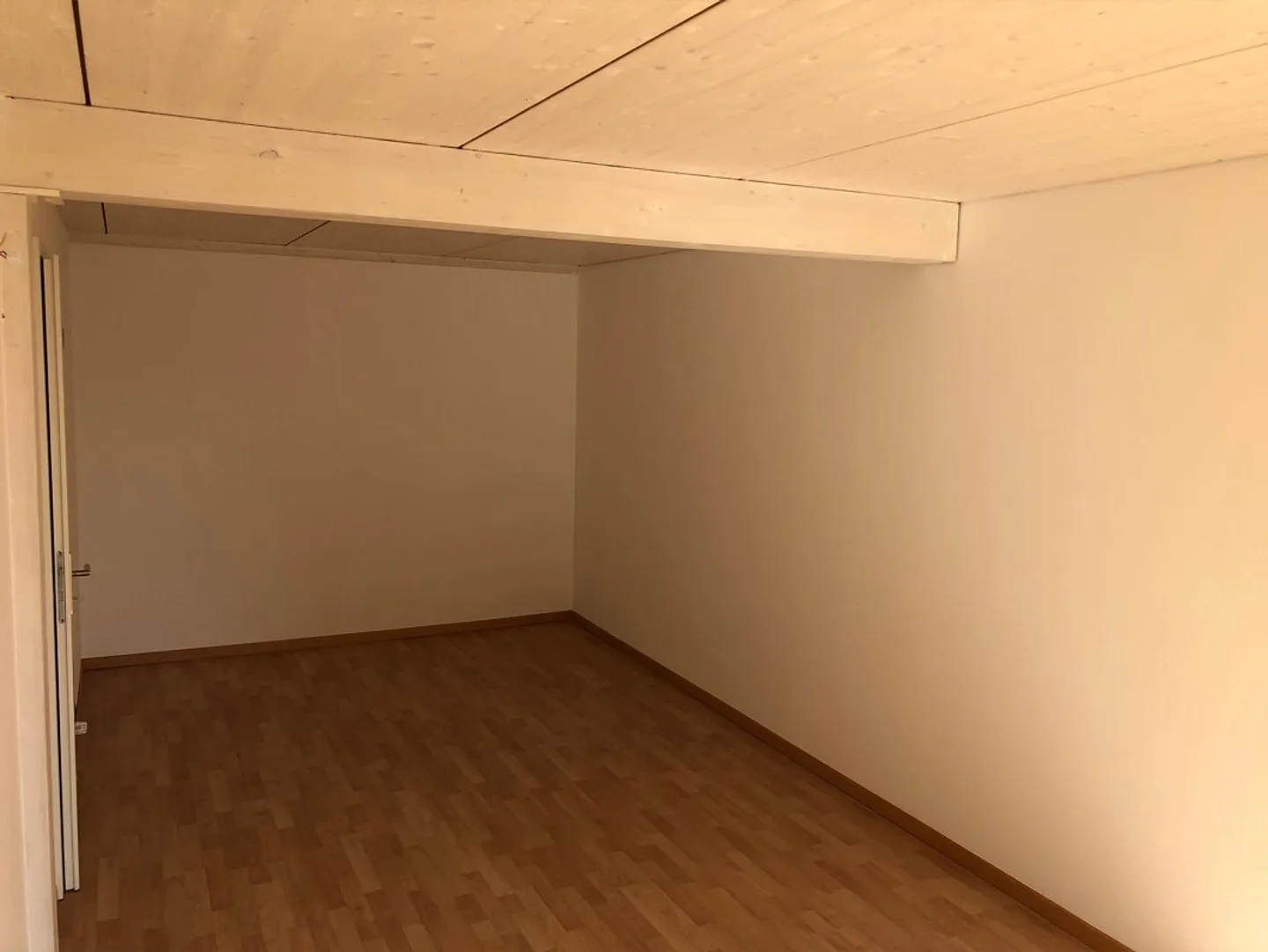 4,5 stanze, studio, terrazza sul tetto e un giardino direttamente al confine della foresta - Foto 2 di 10