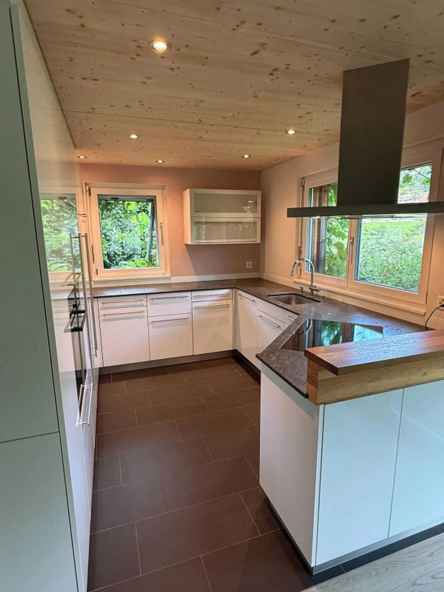 Well-maintained wooden house - living naturally. - Photo 11 of 27