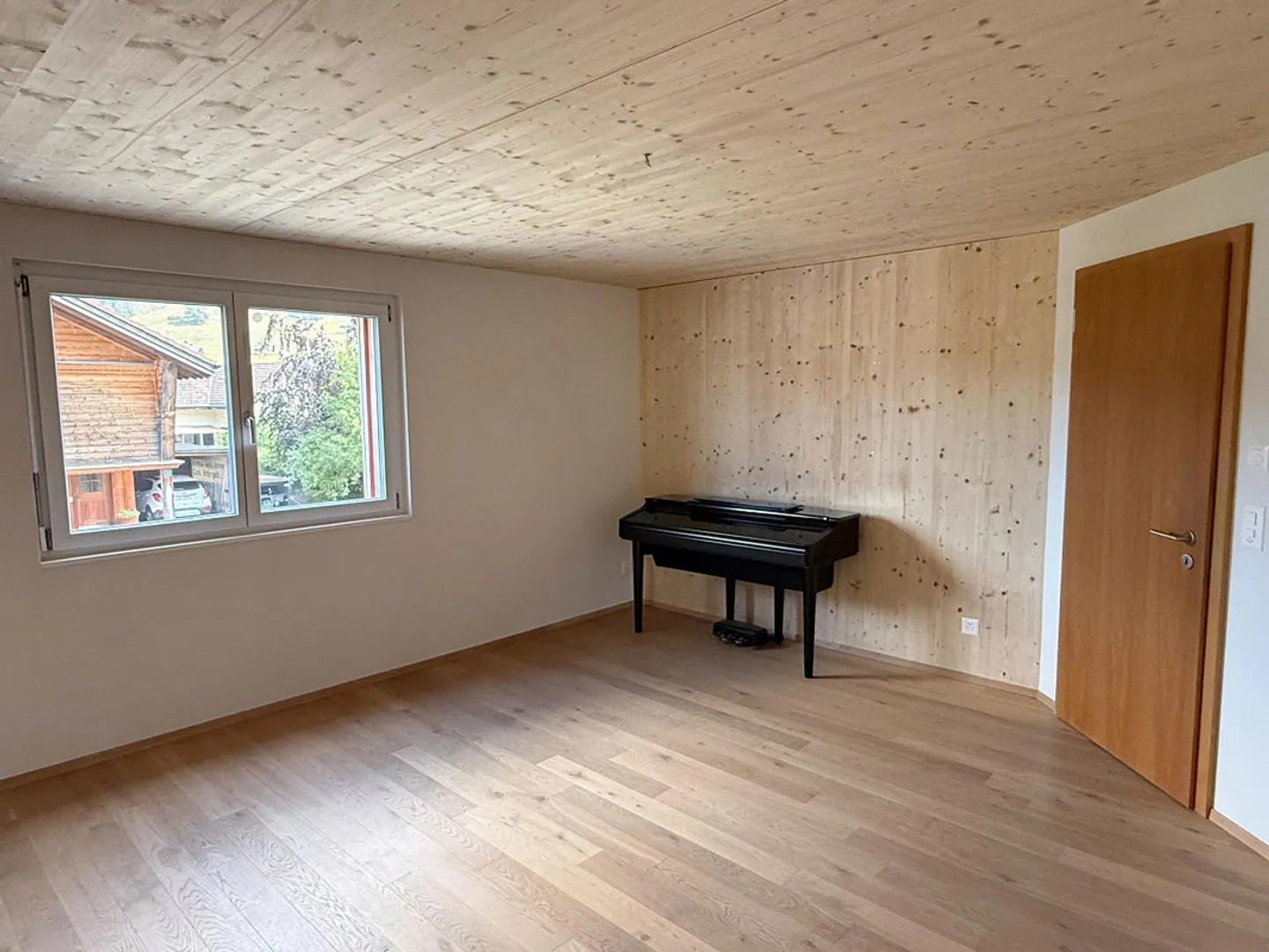 Well-maintained wooden house - living naturally. - Photo 14 of 27