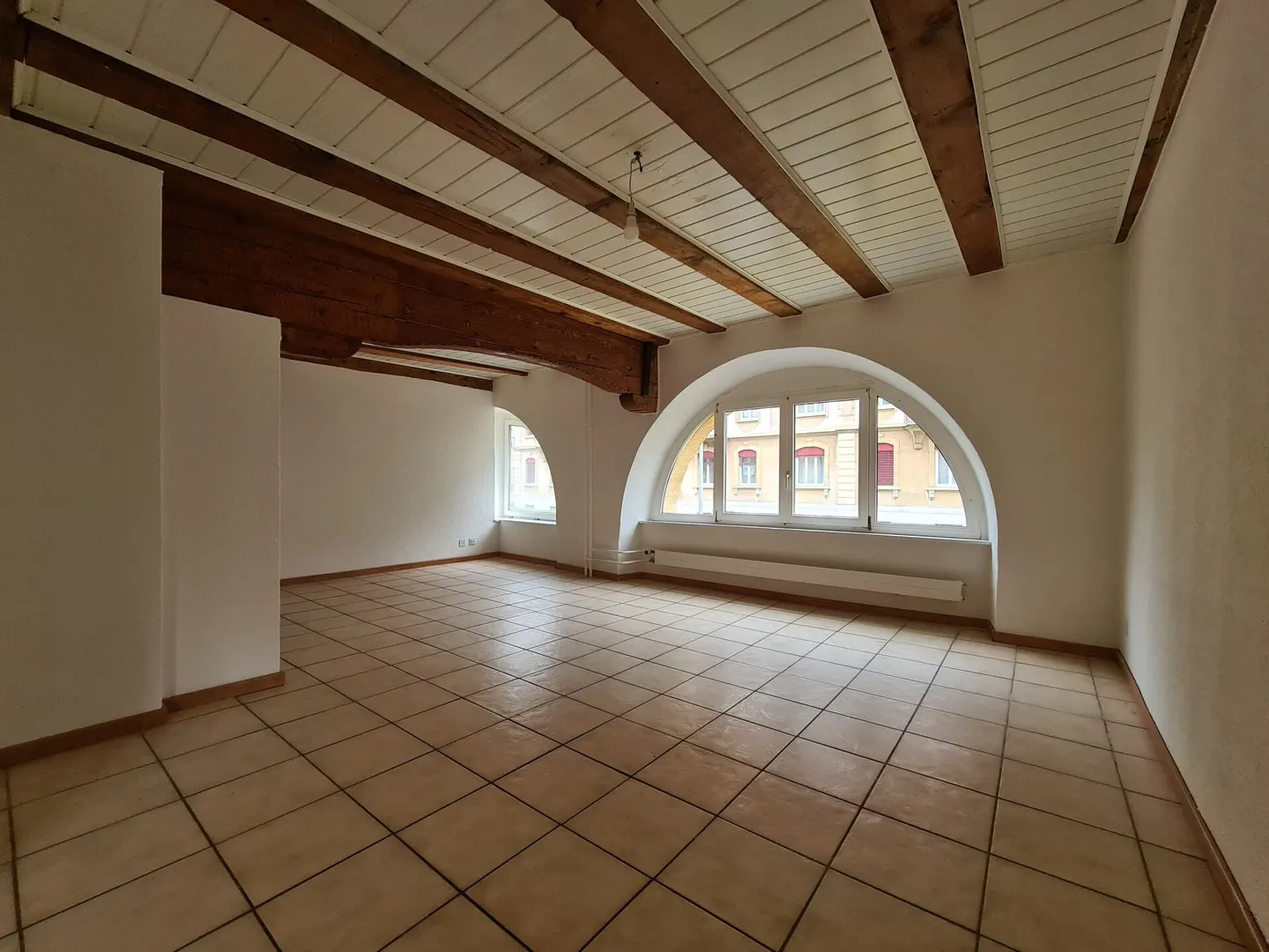 Appartamento di 4 Camere Incantevole - Foto 2 di 8
