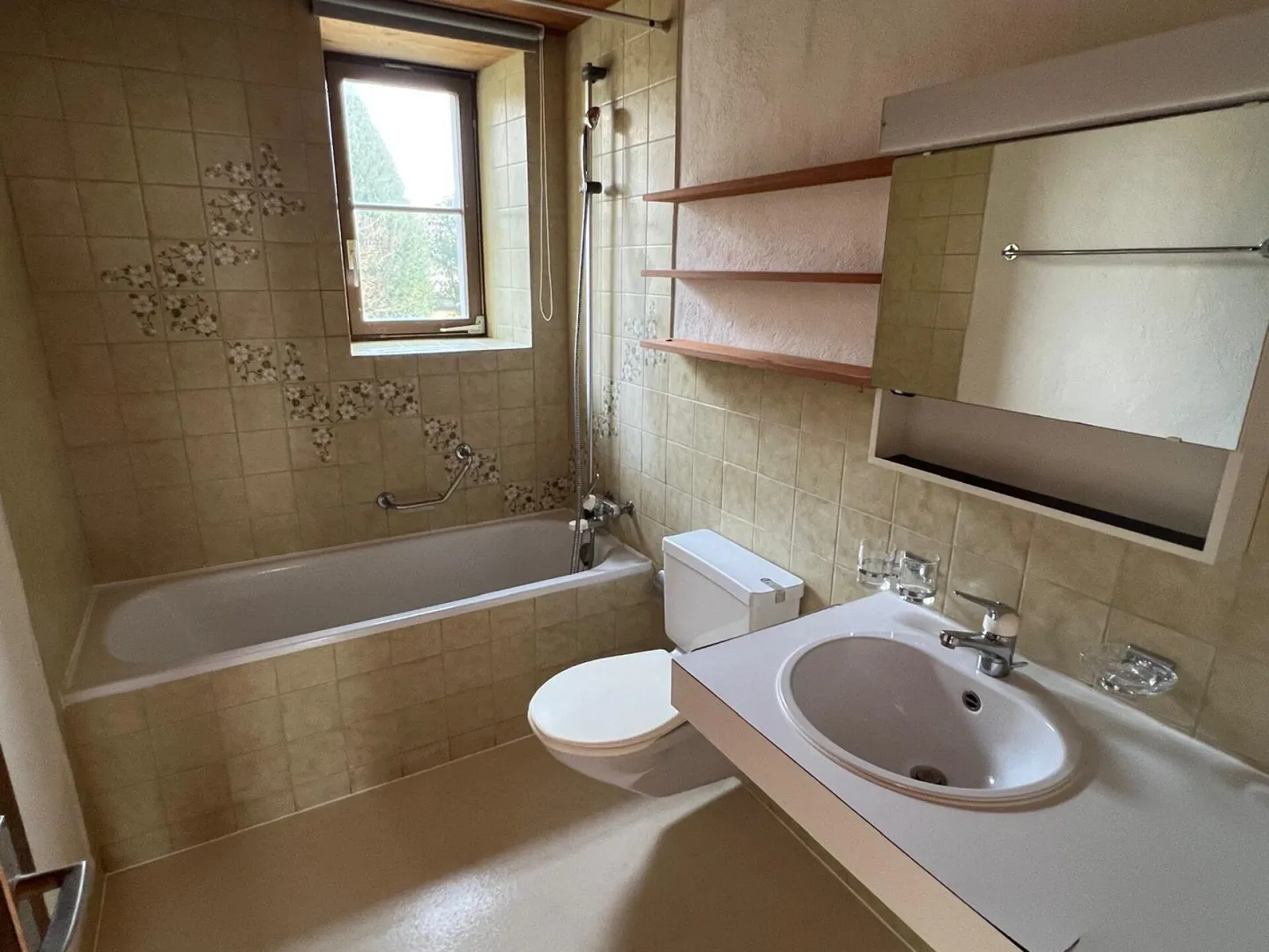 Charmante Wohnung mit Terrasse - Foto 7 von 8