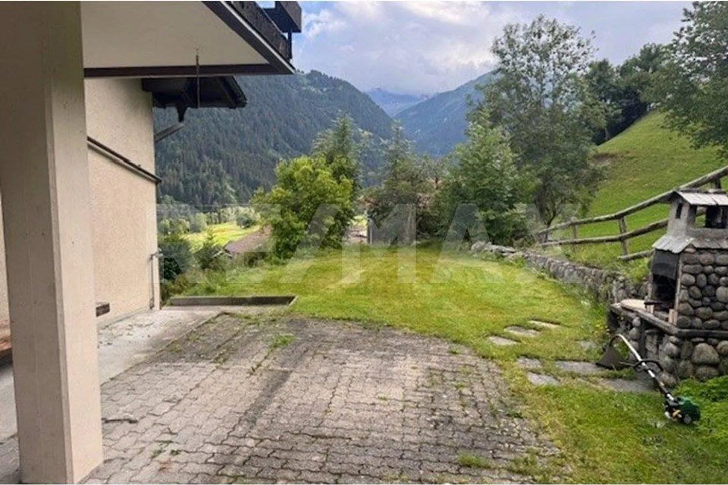 3½ Room Apartment with Great View - Photo 9 of 9