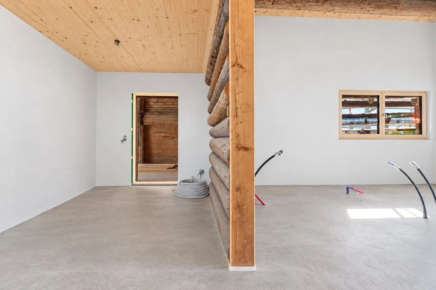 Escape the Heat – Second Home 5.5 Room Detached House in Graubünden - Photo 2 of 14