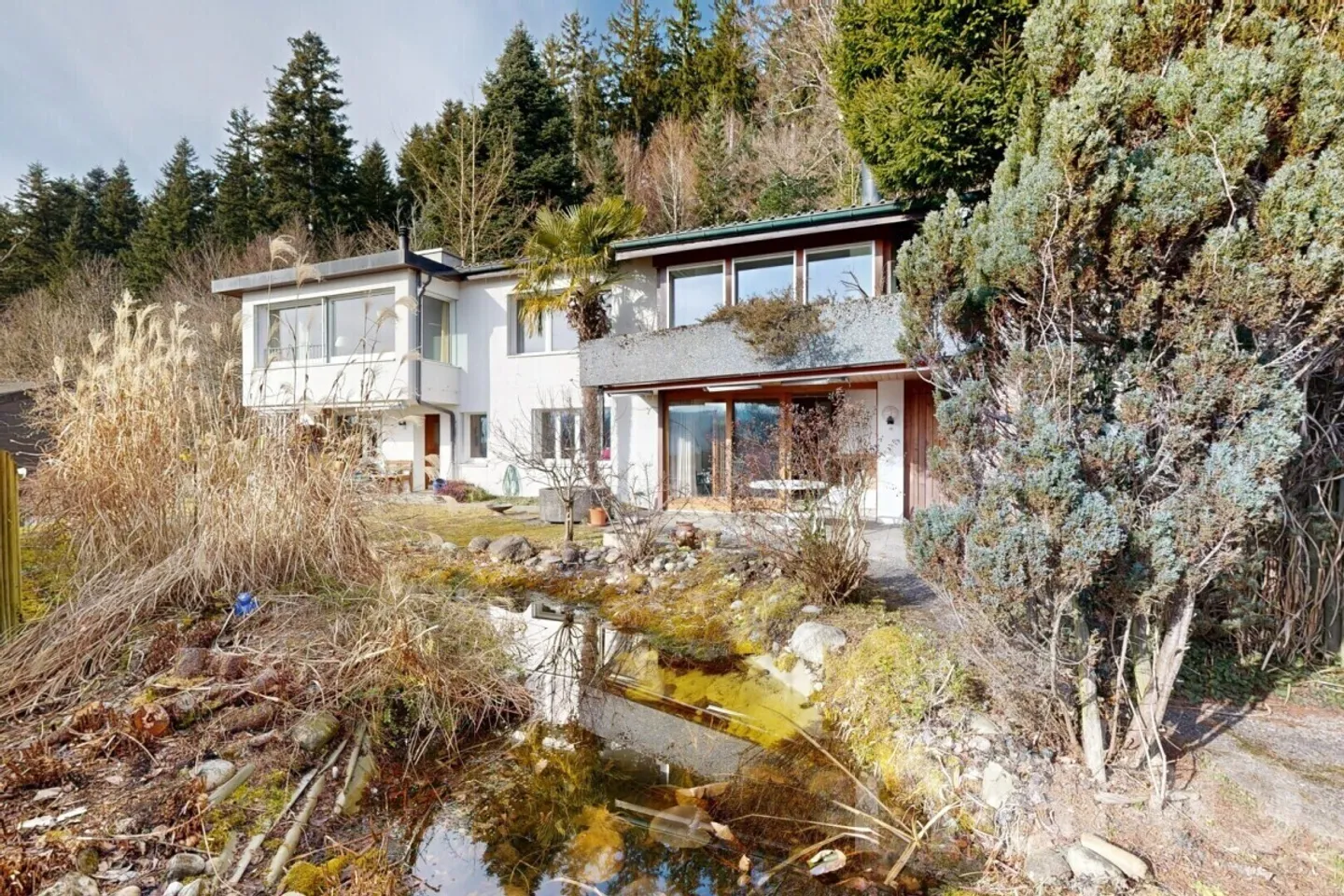 Paradis familial sur le versant sud avec vue et terrain à bâtir - Photo 1 sur 12