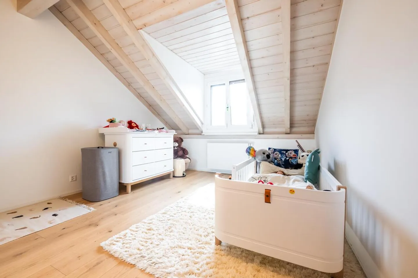 Incantevole villa adiacente, giardino e terrazza - Foto 7 di 10