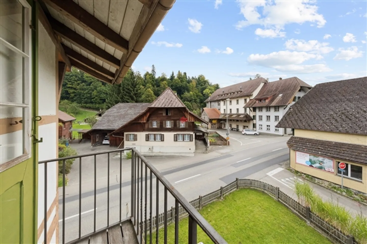 Maison intergénérationnelle attrayante avec potentiel de développement - Photo 9 sur 12