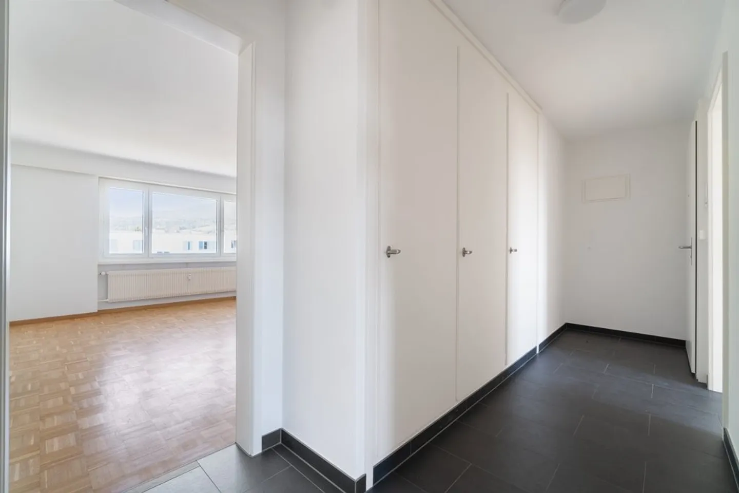 Cozy 3.5 Room Apartment - Photo 8 of 12