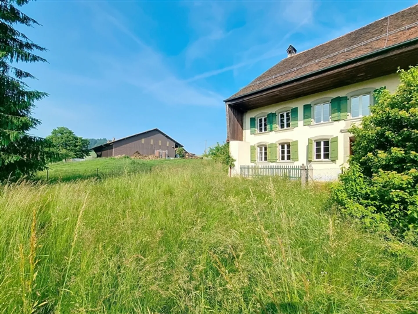 BRENLES, farmhouse with 5.5 rooms from 1851 to renovate with agricultural land of 6000m2. - Photo 2 of 11