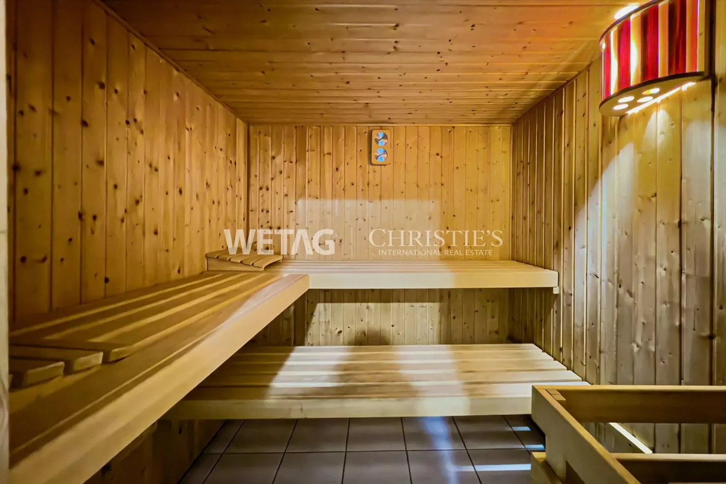 Lugano-Bissone : Appartement avec accès direct au lac, piscine extérieure, se... - Photo 9 sur 13