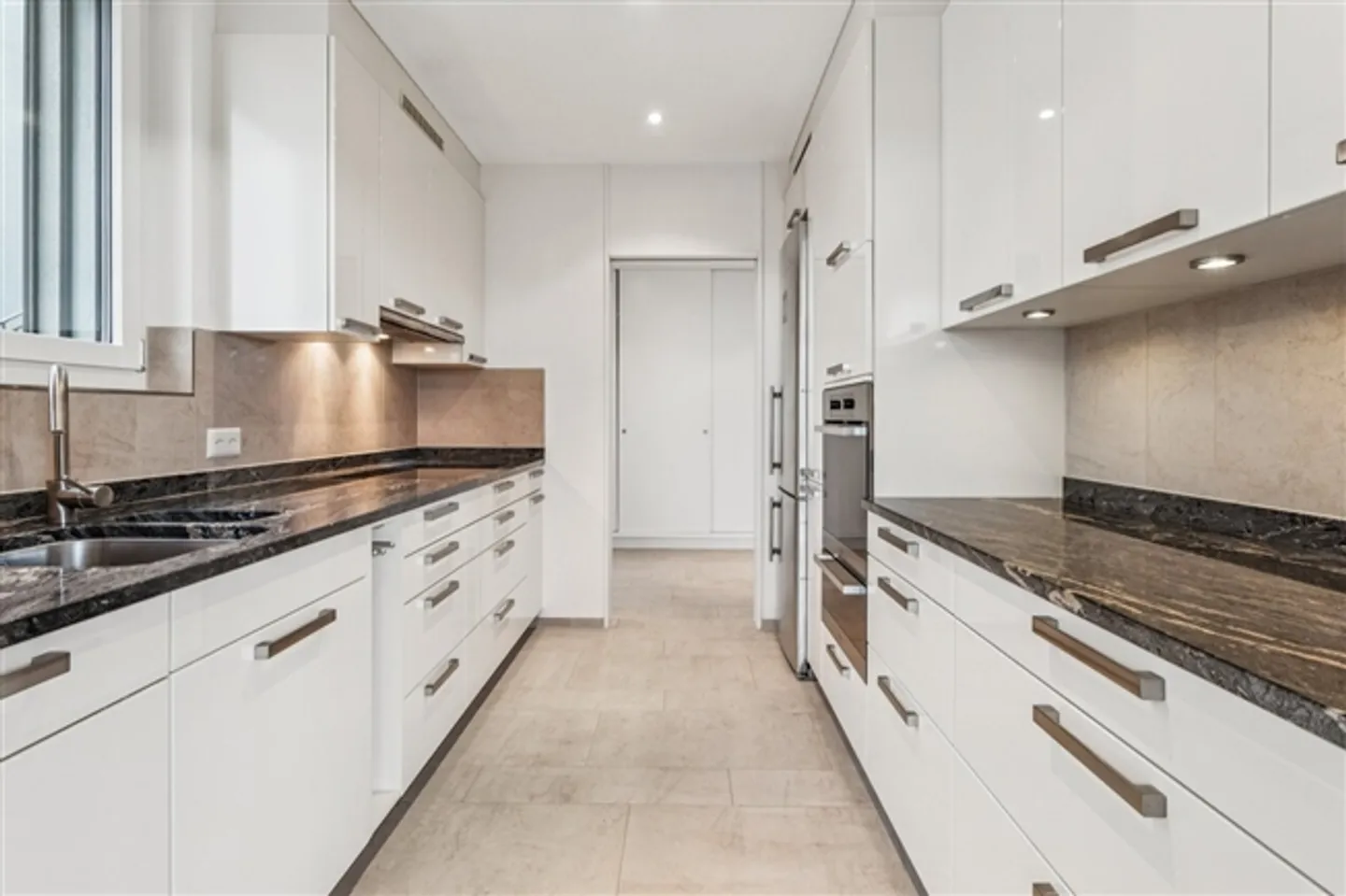 The Elegance of a Penthouse Built for Longevity - Photo 5 of 13