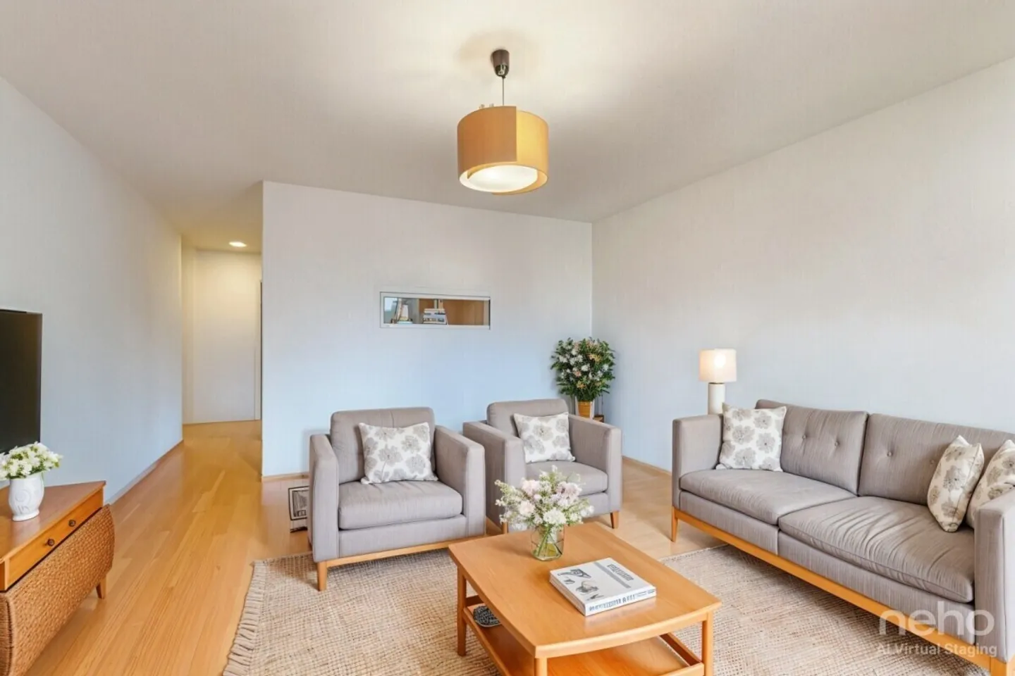 Exclusive: 2.5 rooms close to a shop and neighborhood café - Photo 9 of 13