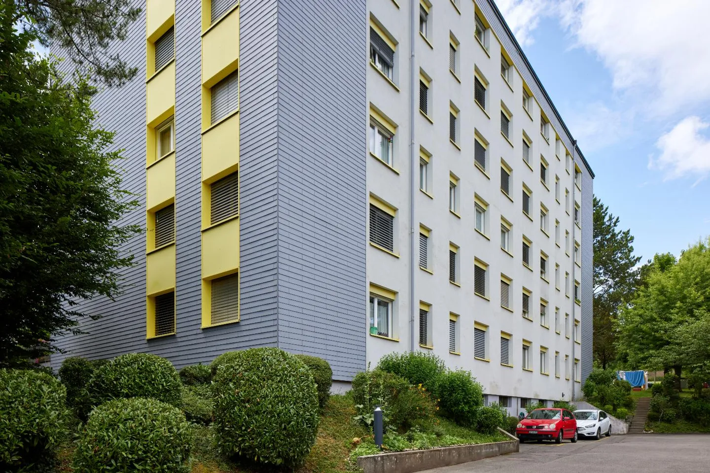 Espace de Stationnement Calme - Photo 2 sur 3