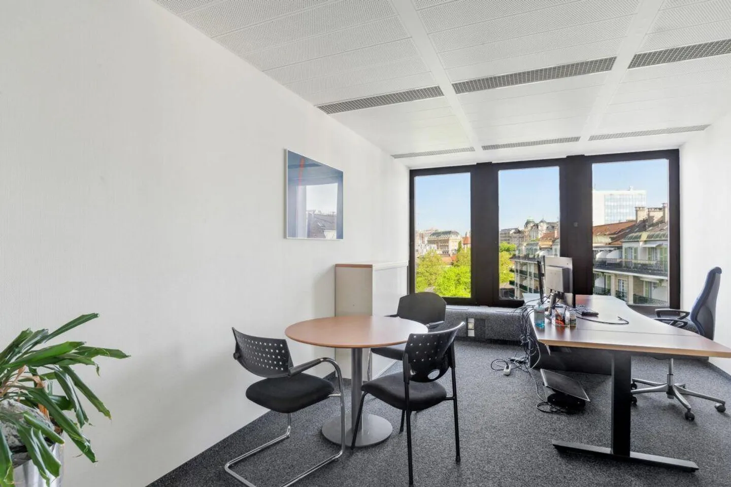 Large modular spaces in the heart of Lausanne - Photo 3 of 12