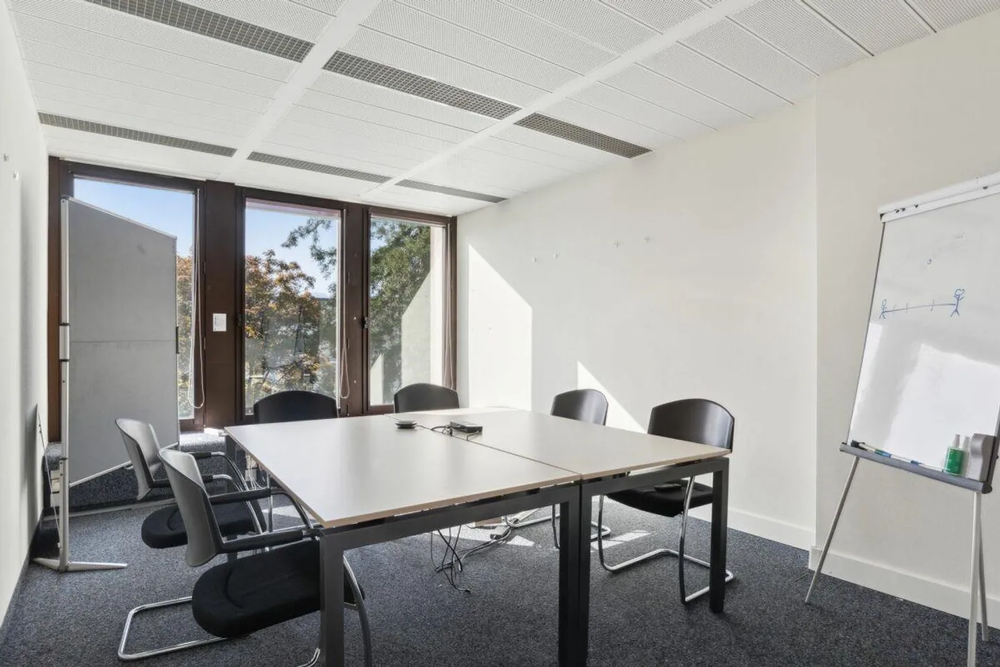 Large modular spaces in the heart of Lausanne - Photo 4 of 12