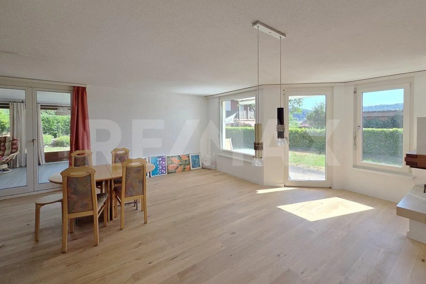 Family-friendly house in a good location - Photo 6 of 13