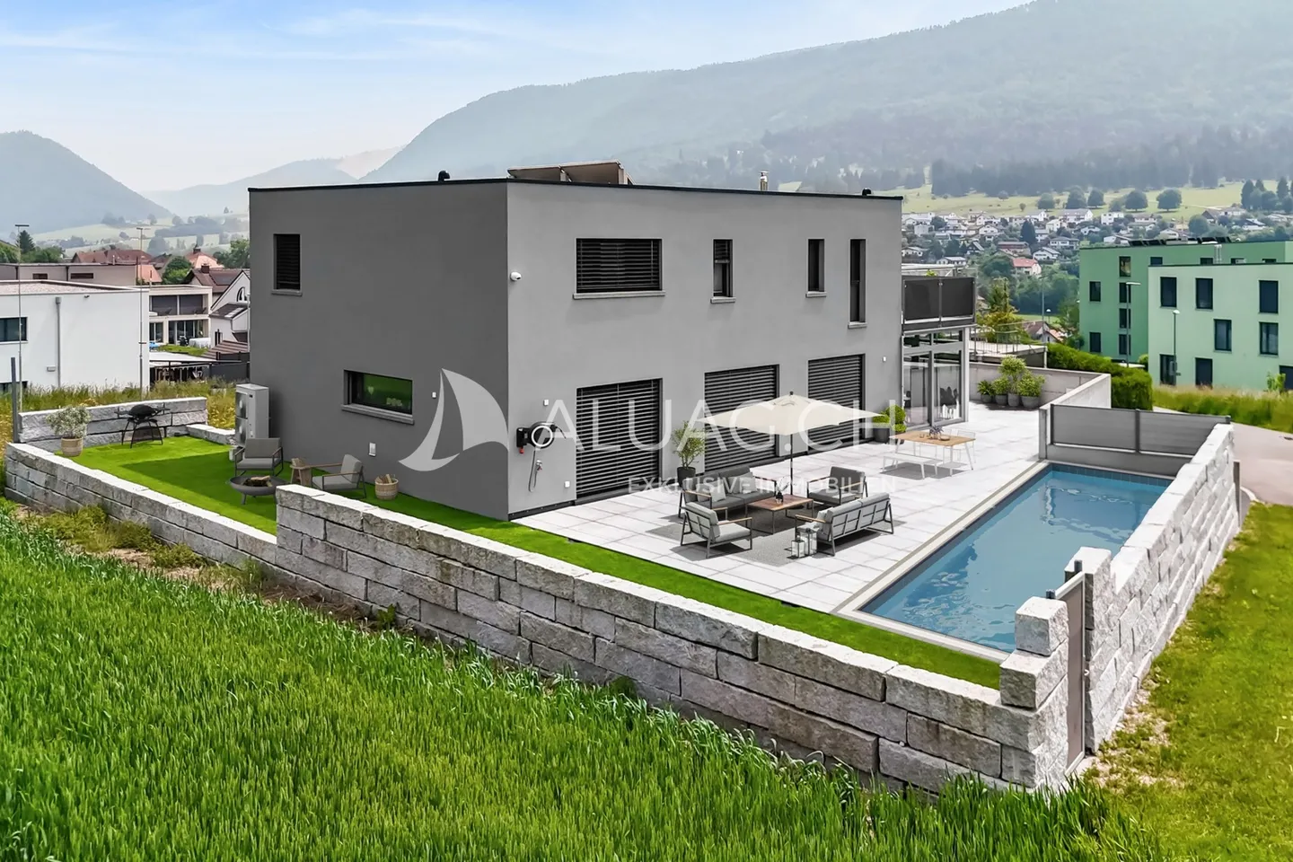 MODERN SINGLE-FAMILY HOUSE WITH A VIEW - Photo 1 of 20