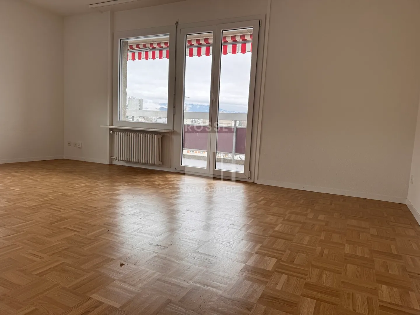 Appartement 3.5 pièces 8ème étage - Photo 3 sur 8