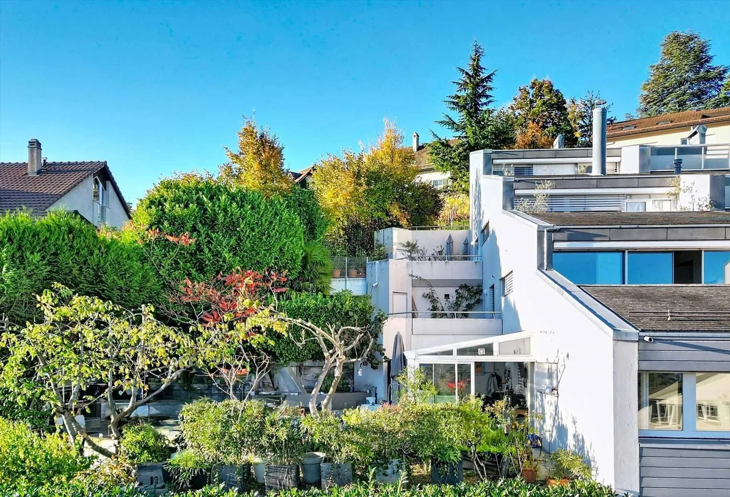 Appartement 3,5 pièces - Terrasse, vue sur le lac et les Alpes - Photo 8 sur 10