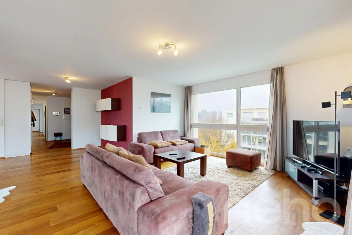 Traumhafte 6.5-Zimmer-Attikawohnung mit Blick auf Schloss Lenzburg - Foto 2 von 12