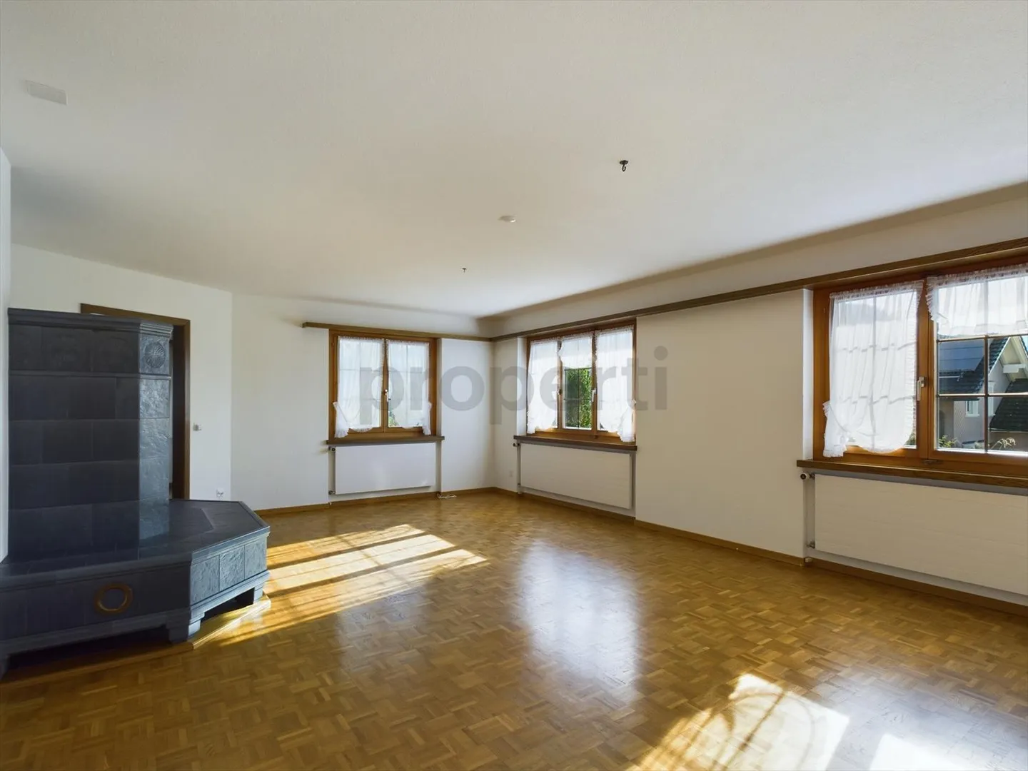 Attractive 9.5-room single-family house with unobstructed view in Appenzell - Photo 4 of 12