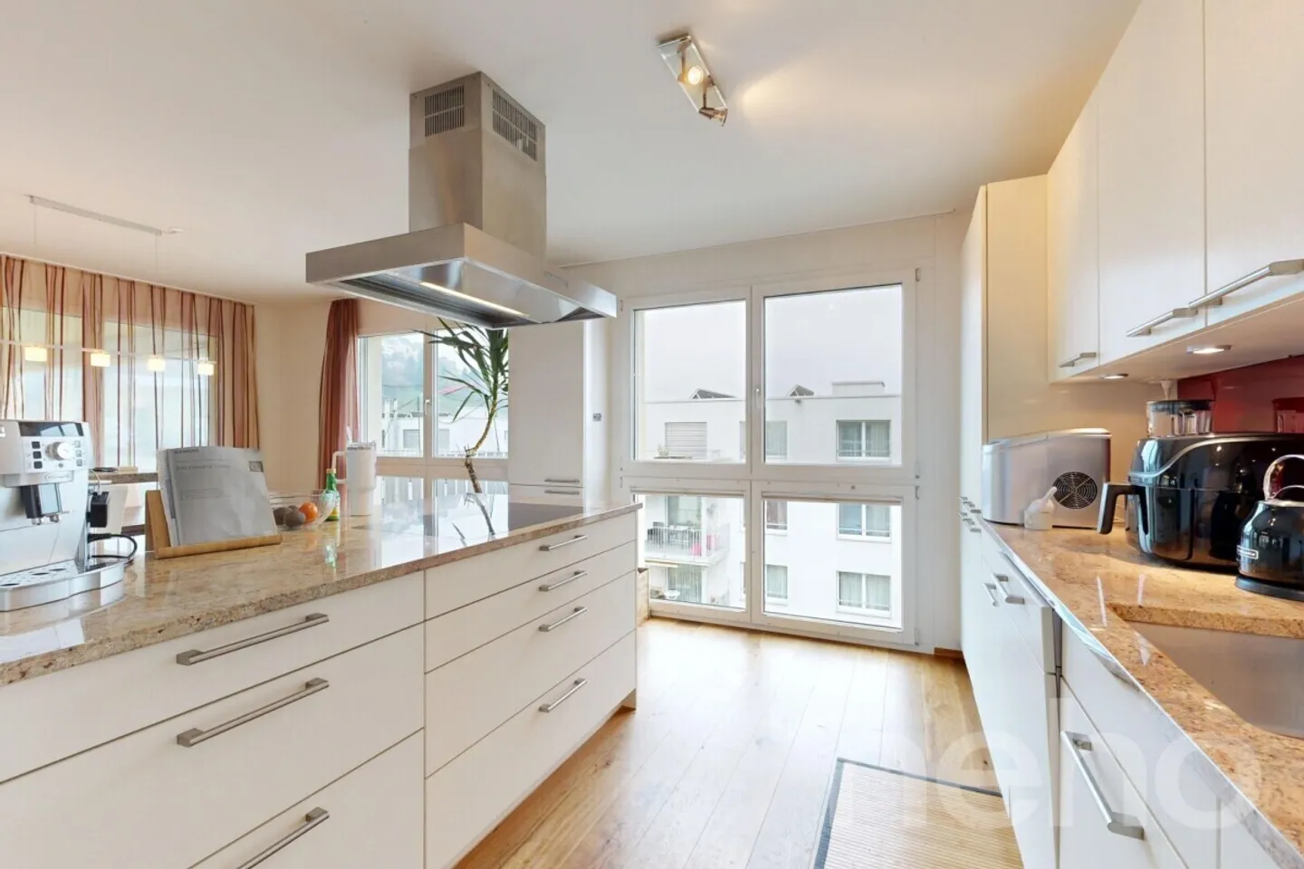 Traumhafte 6.5-Zimmer-Attikawohnung mit Blick auf Schloss Lenzburg - Foto 4 von 12