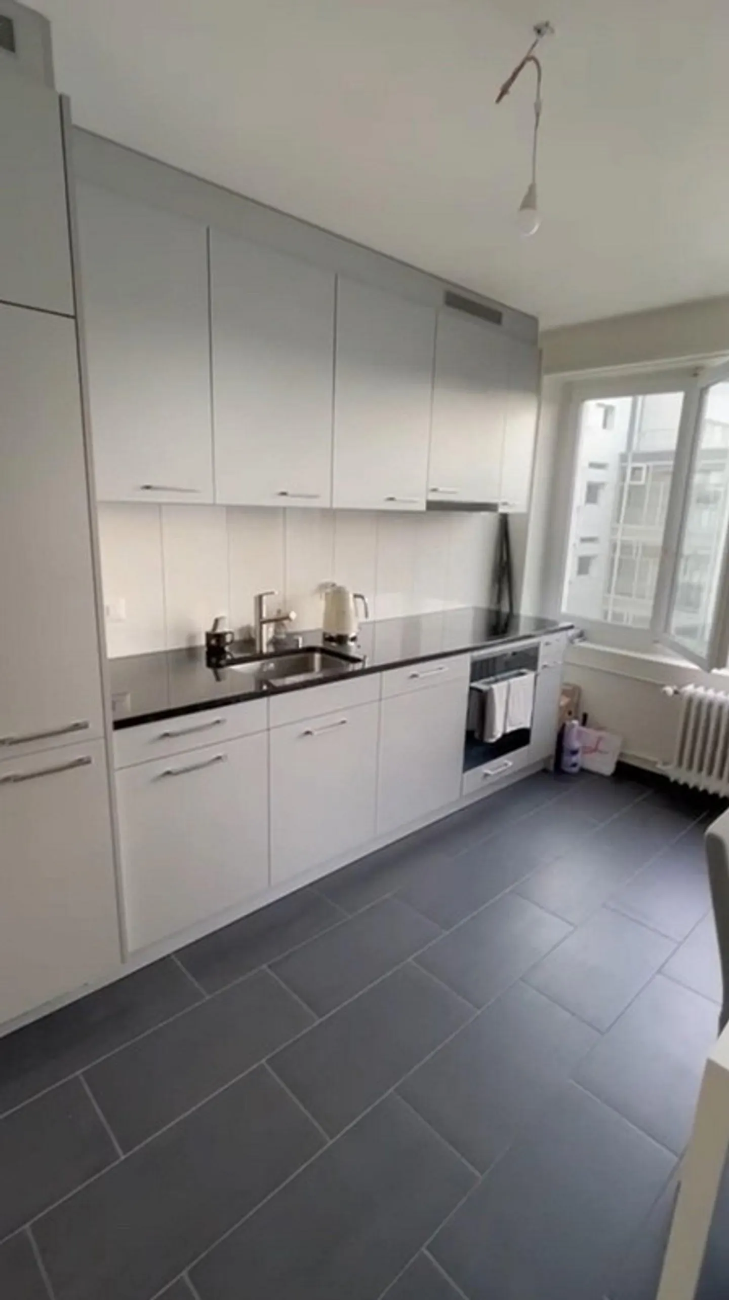 Bright, central apartment for rent! - Photo 4 of 5