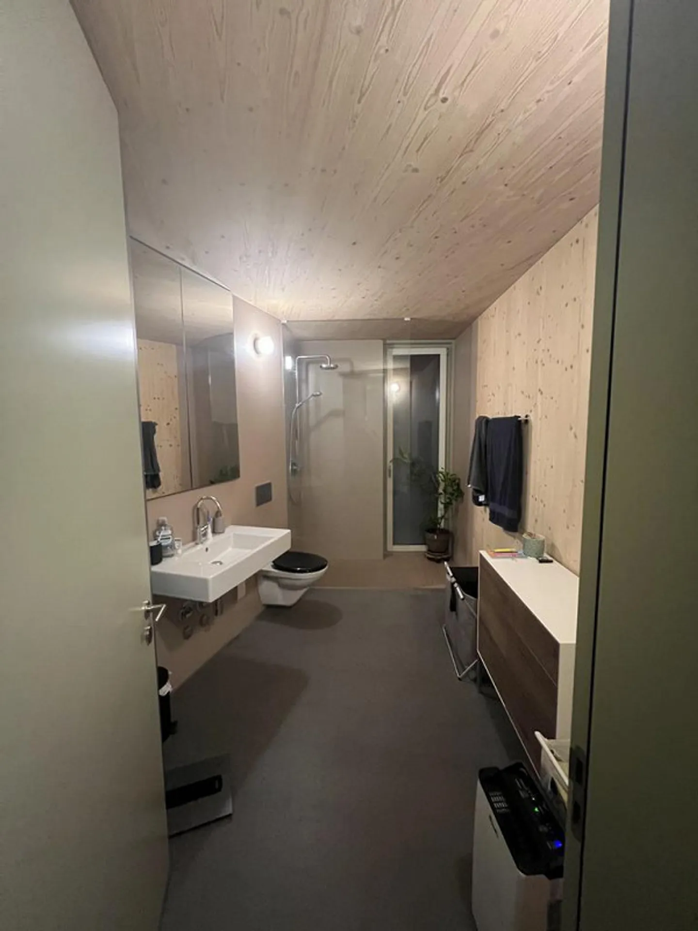 Espansione unica con molto legno - Foto 6 di 8