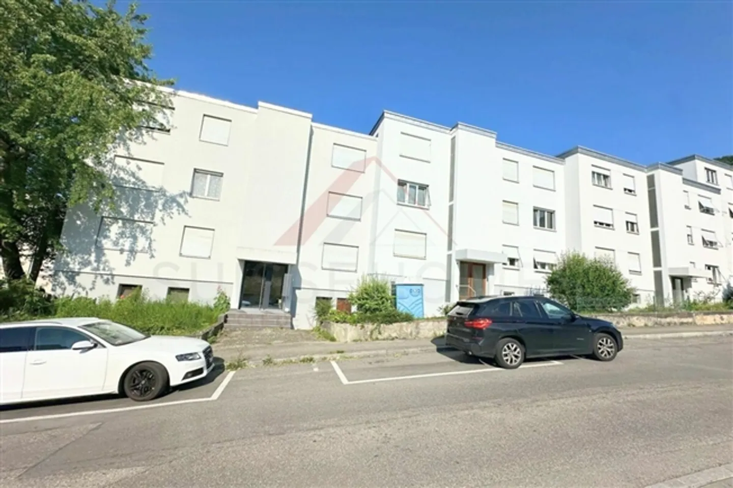Investimento attraente a La Neuveville - Casa multifamiliare moderna con 6 unità - Foto 1 di 13