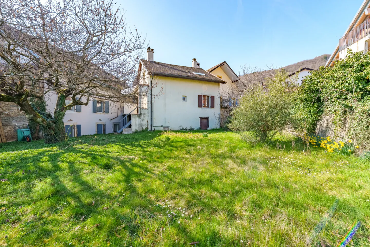 PROPRIETÀ RARA NEL CUORE DEL PAESE - FORTE POTENZIALE DI TRASFORMAZIONE - Foto 1 di 6