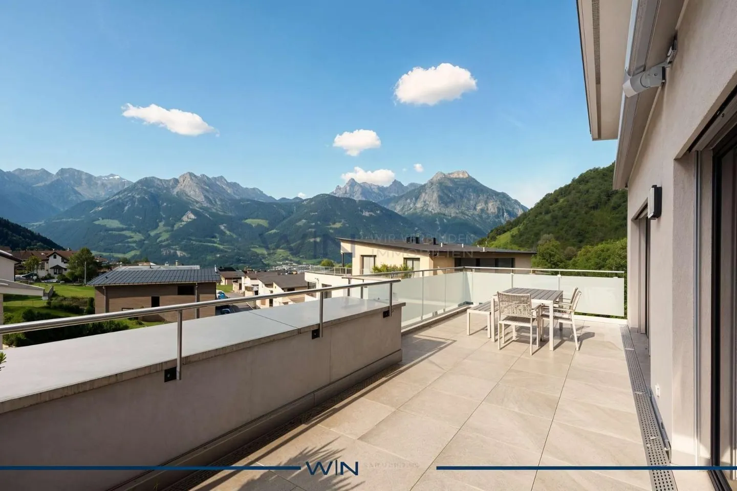 Appartement Attique de Luxe avec Vue sur Montagne - Photo 2 sur 5