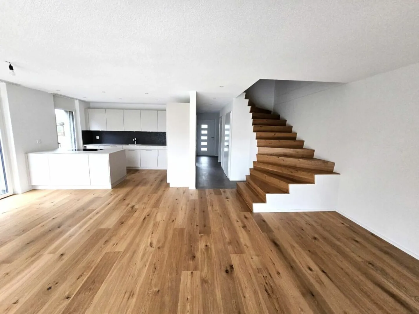 Topmoderne 5,5-Zimmer-Doppel-Einfamilienhäuser in Schwadernau BE - Foto 6 von 18
