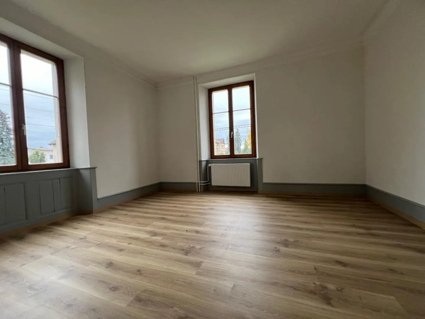 Residential building - Photo 6 of 13