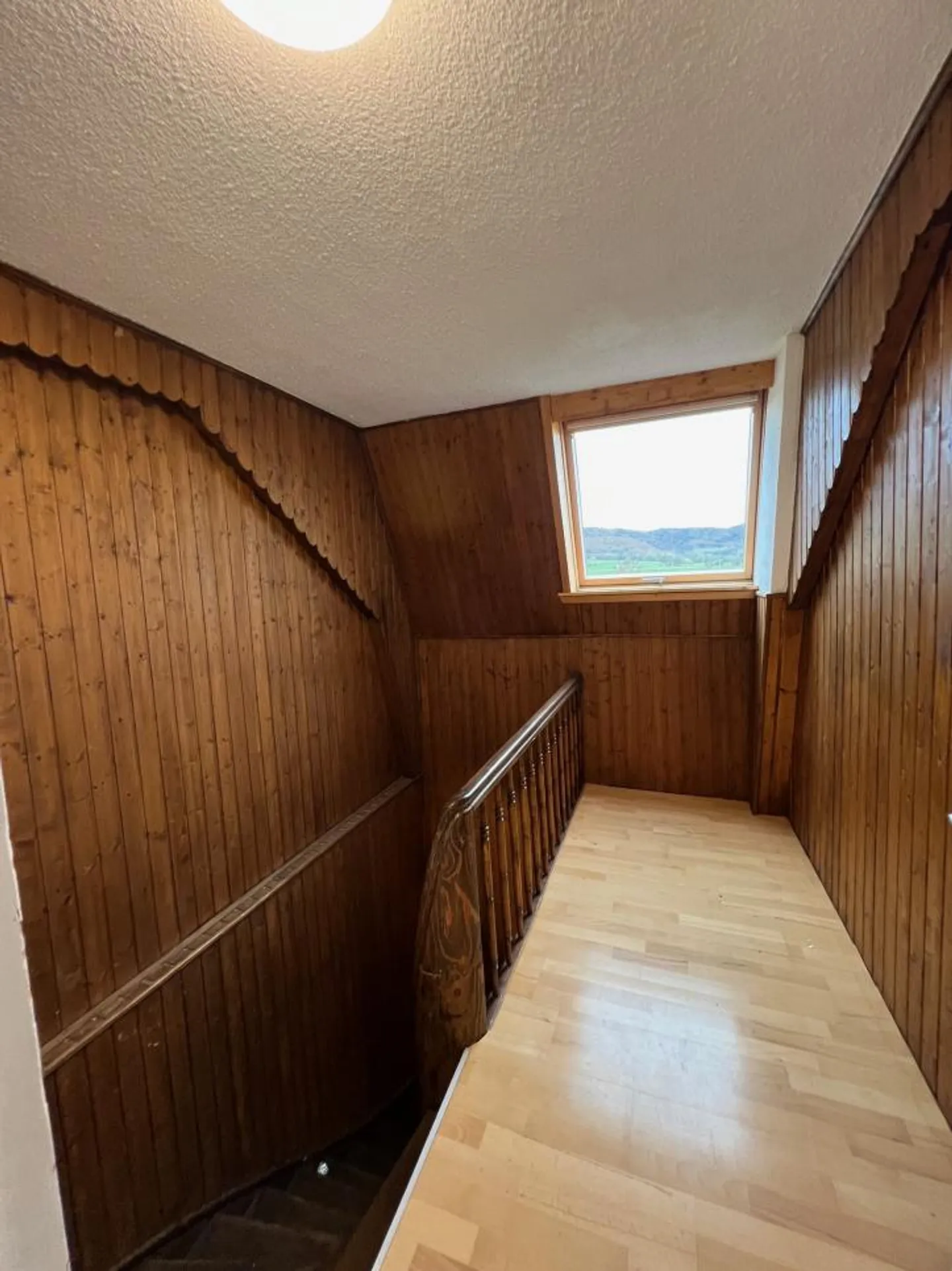 Residential building - Photo 11 of 13