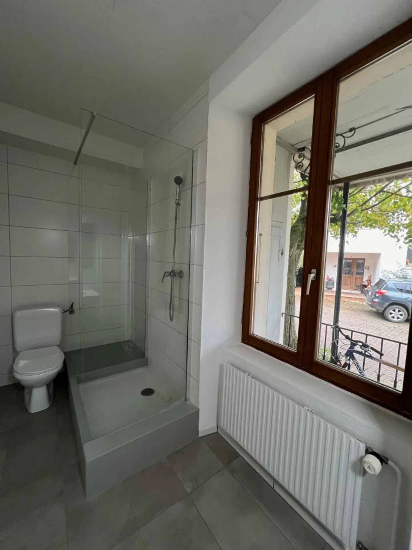 Residential building - Photo 13 of 13