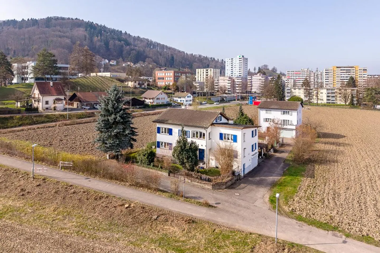 Charming Two-Family House with Well-Maintained Garden - Photo 2 of 9