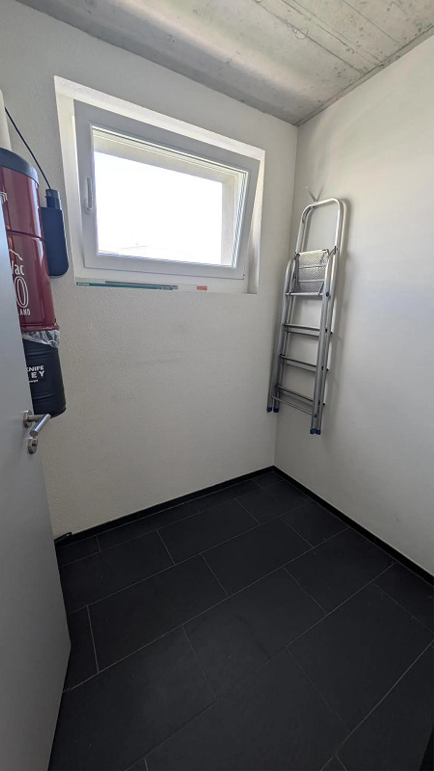Spacious 4.5-room apartment with Pilatus view, glazed balcony and - Photo 11 of 11