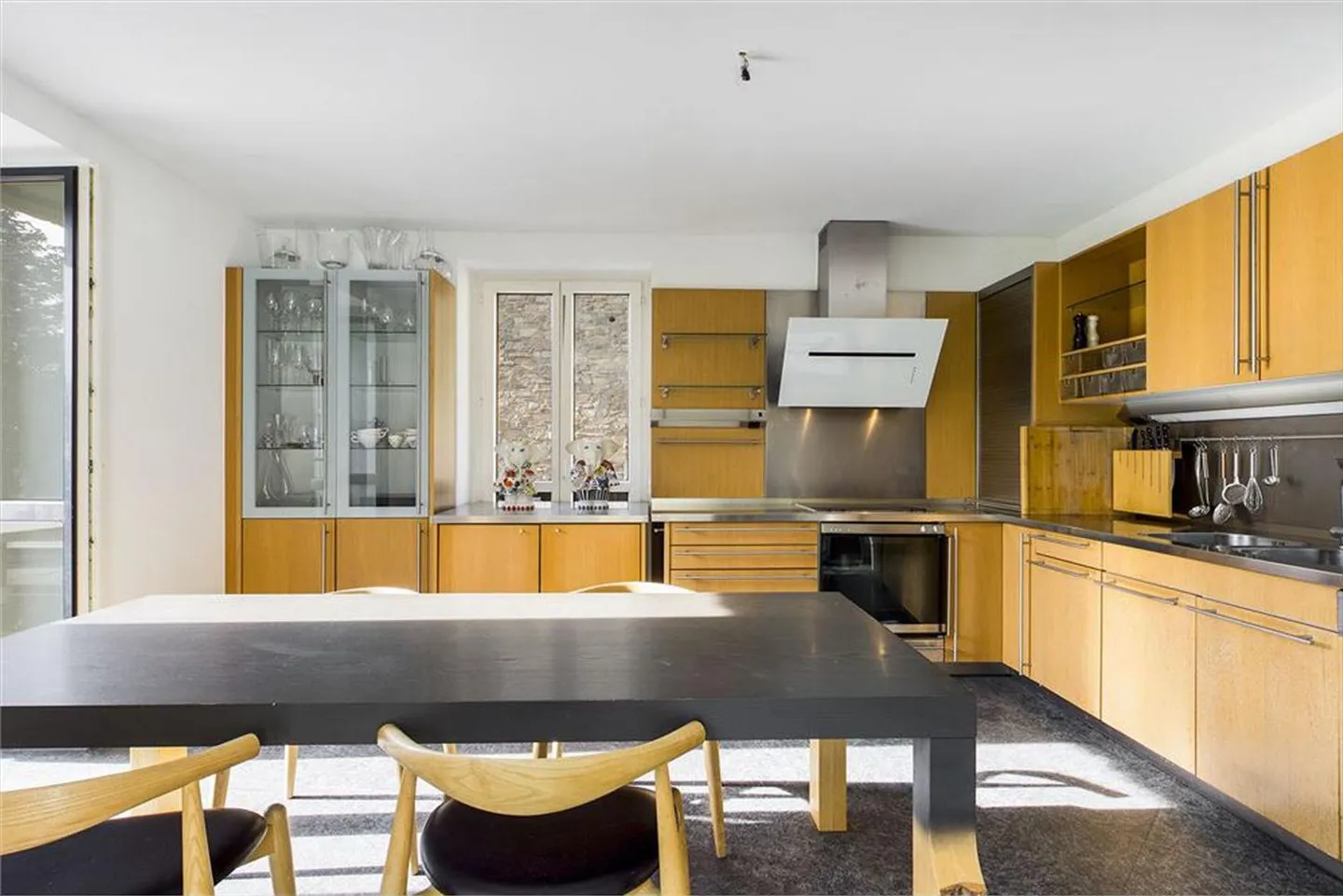 Oasis full of charm, nature, and tranquility! In the heart of Collina D'Oro! - Photo 7 of 13