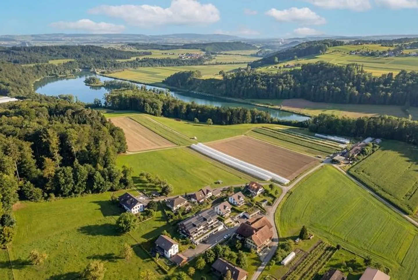 Urban Living with Nature Connection - Near the Aare - Photo 1 of 9