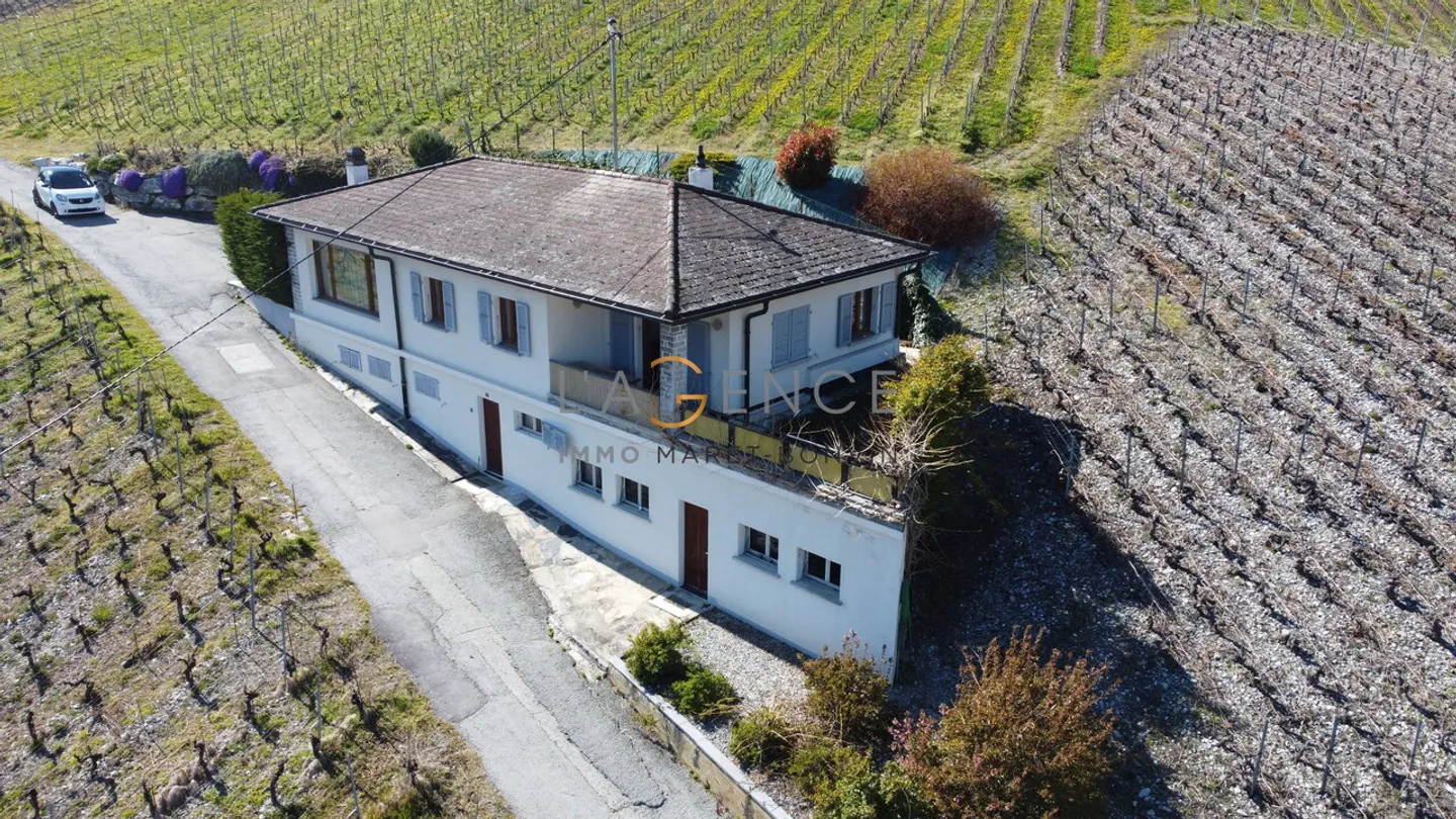 Da ristrutturare - Casa indipendente nel cuore del vigneto del Vallese! - Foto 2 di 10