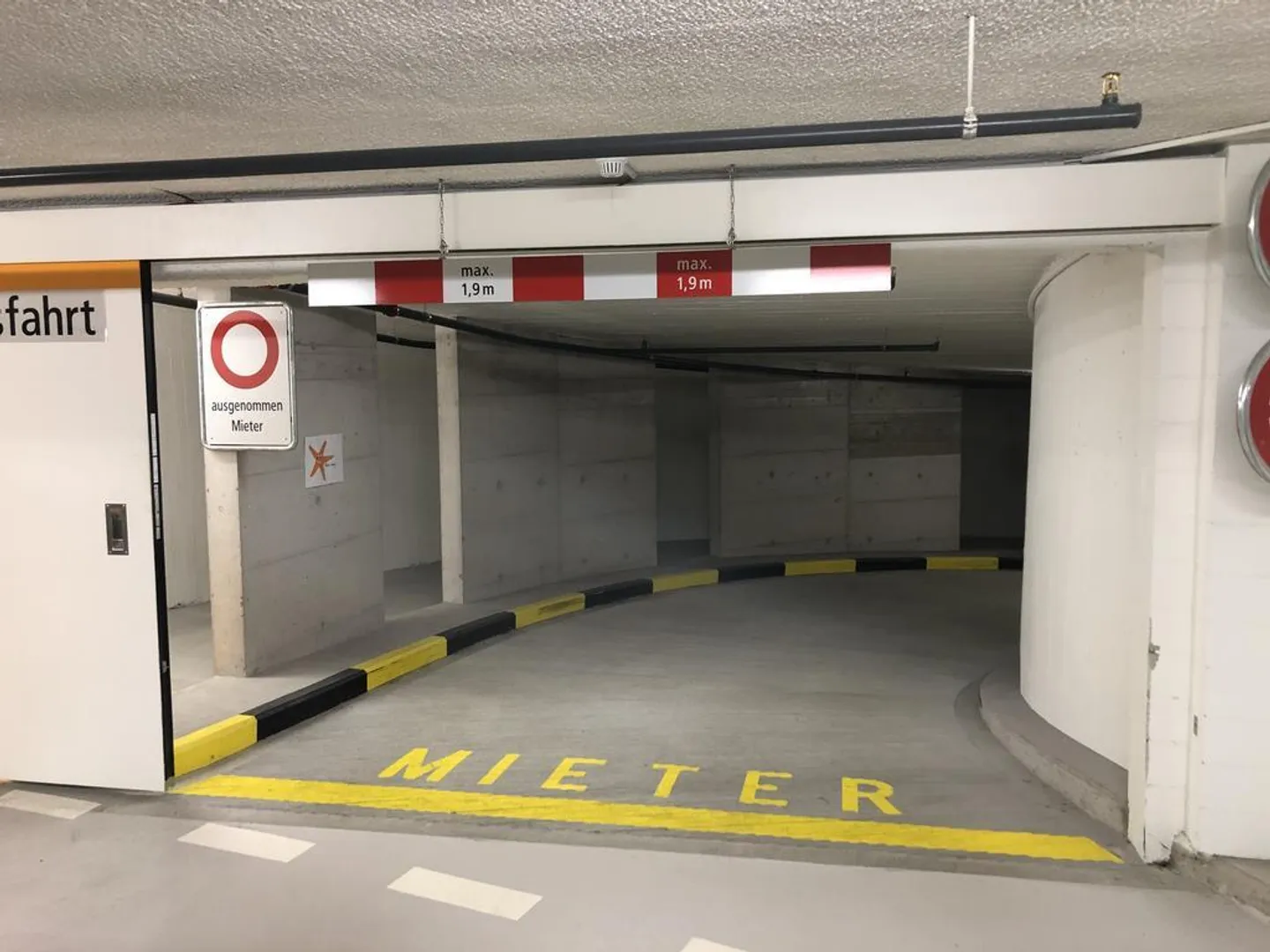 Posti auto in una posizione centrale - Foto 1 di 1