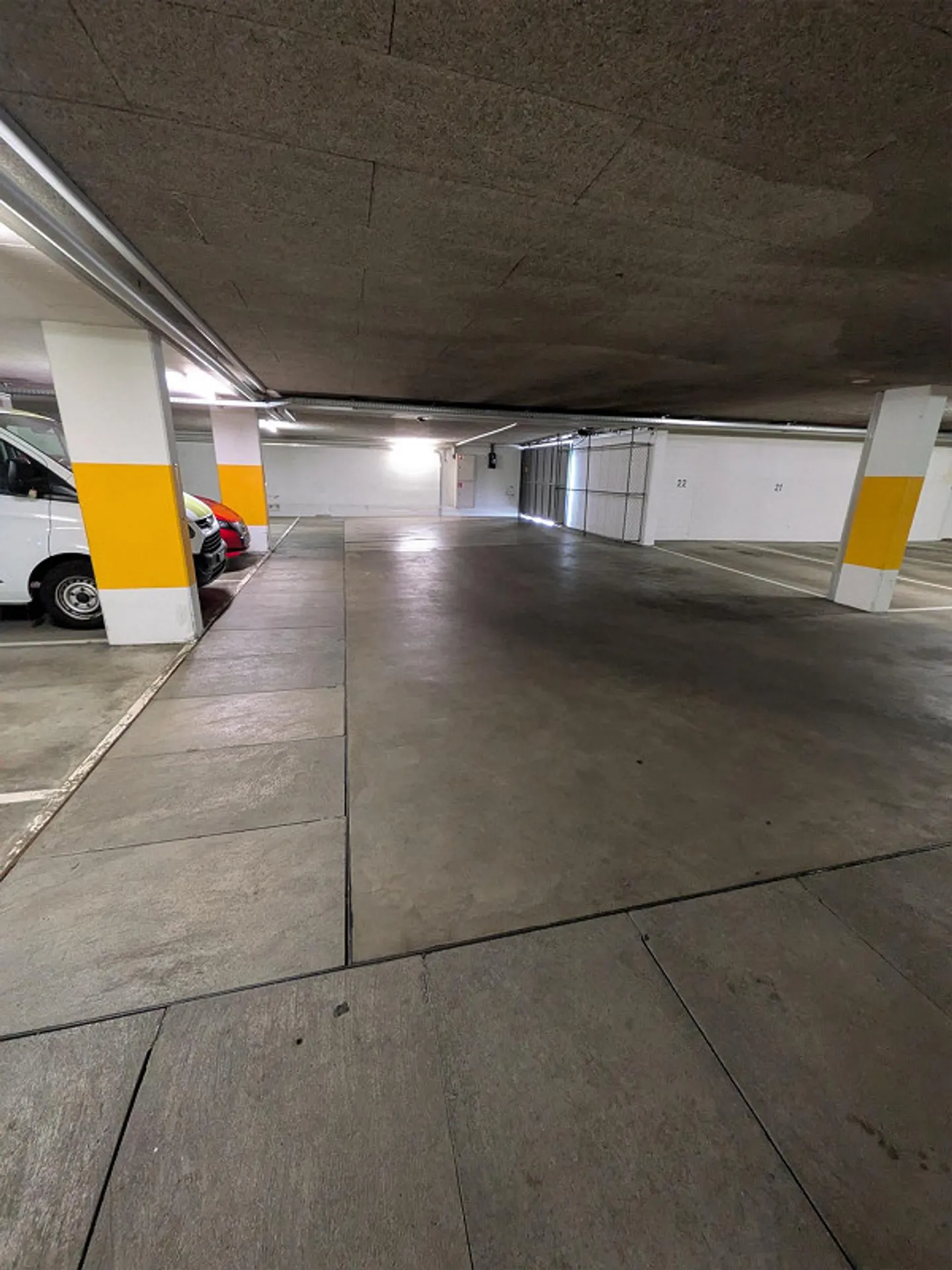 Parking space for rent in Frauenfeld near the train station - Photo 3 of 7