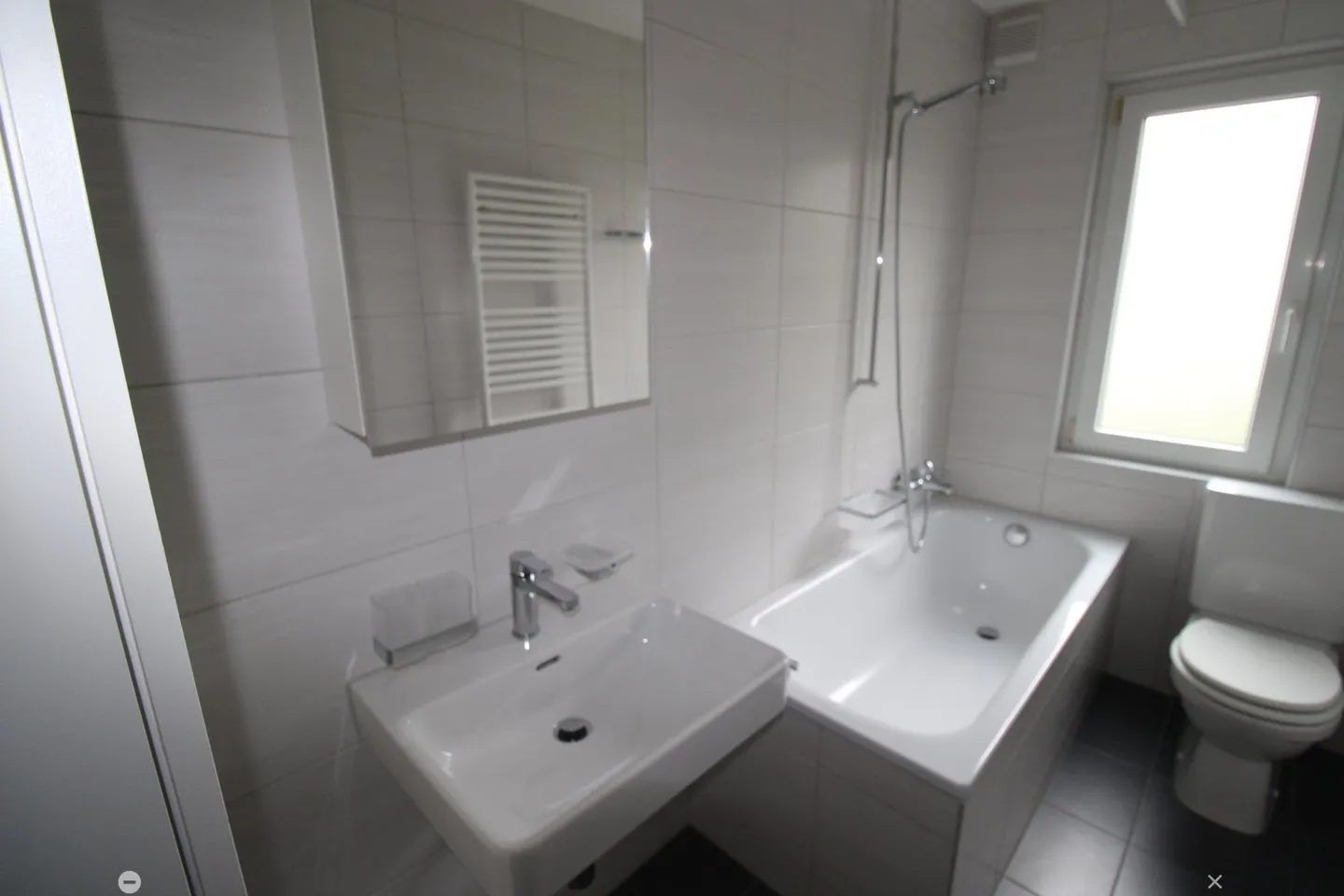 Charmante 4-Zimmer-Wohnung mit Balkon in Biel/Bienne - Foto 5 von 13