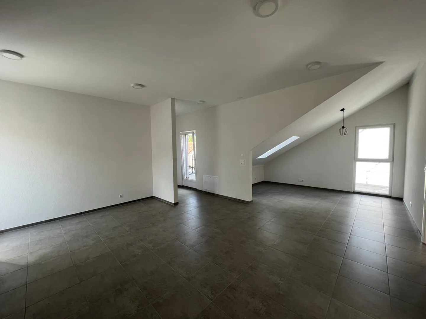 Appartamento moderno con terrazza - Foto 7 di 12