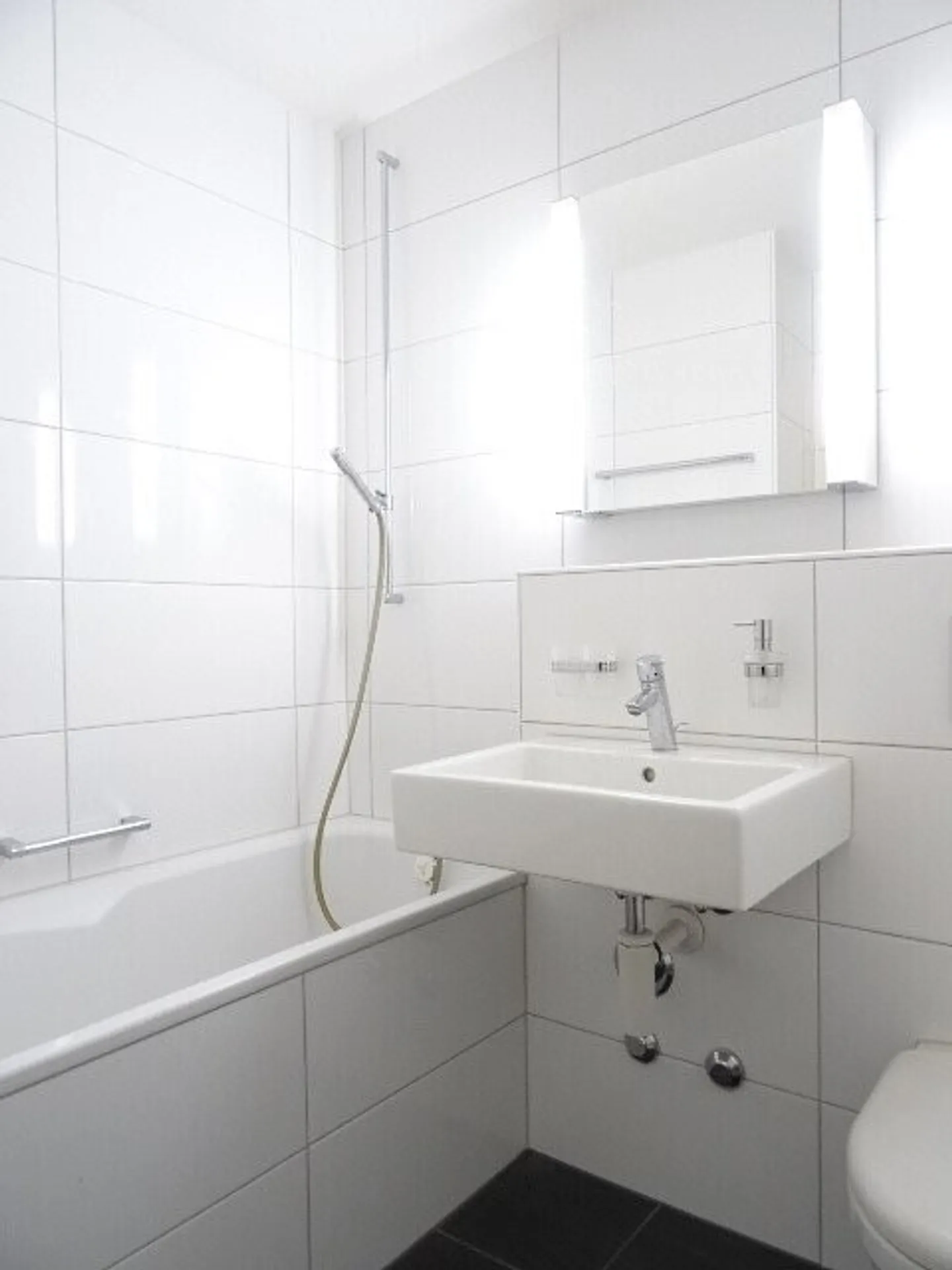 Modern 4.5-room apartment on 78 m² on the top floor of the 3rd floor - Photo 5 of 13