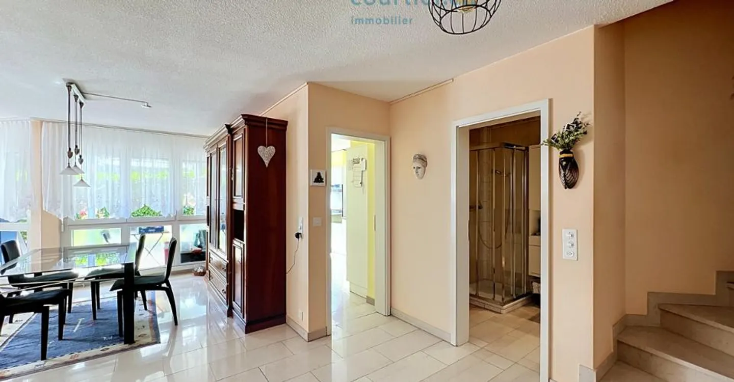 Charming Apartment with Garden - Photo 8 of 13