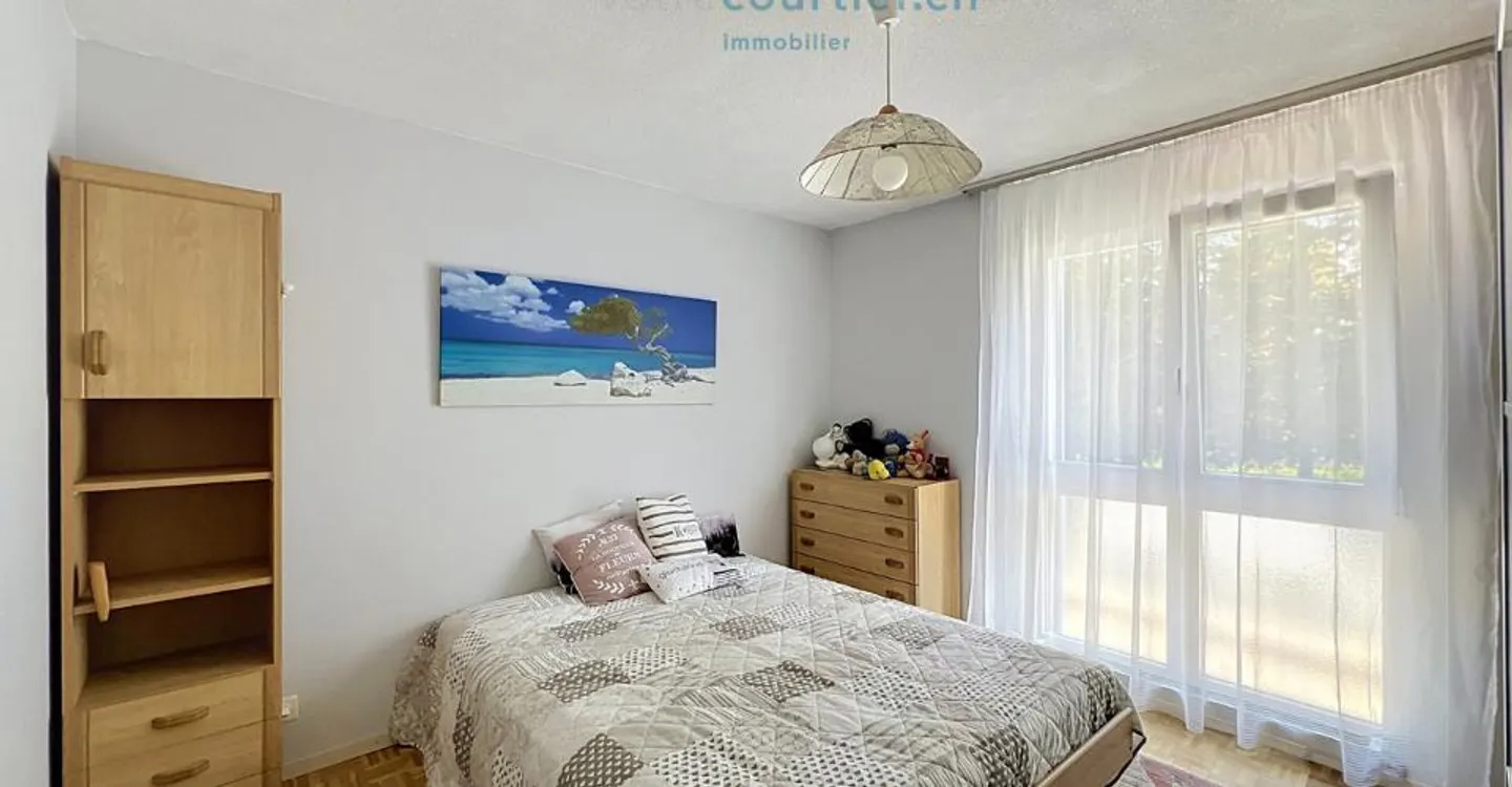 Charming Apartment with Garden - Photo 13 of 13