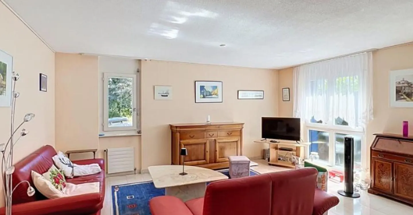 Charming Apartment with Garden - Photo 7 of 13