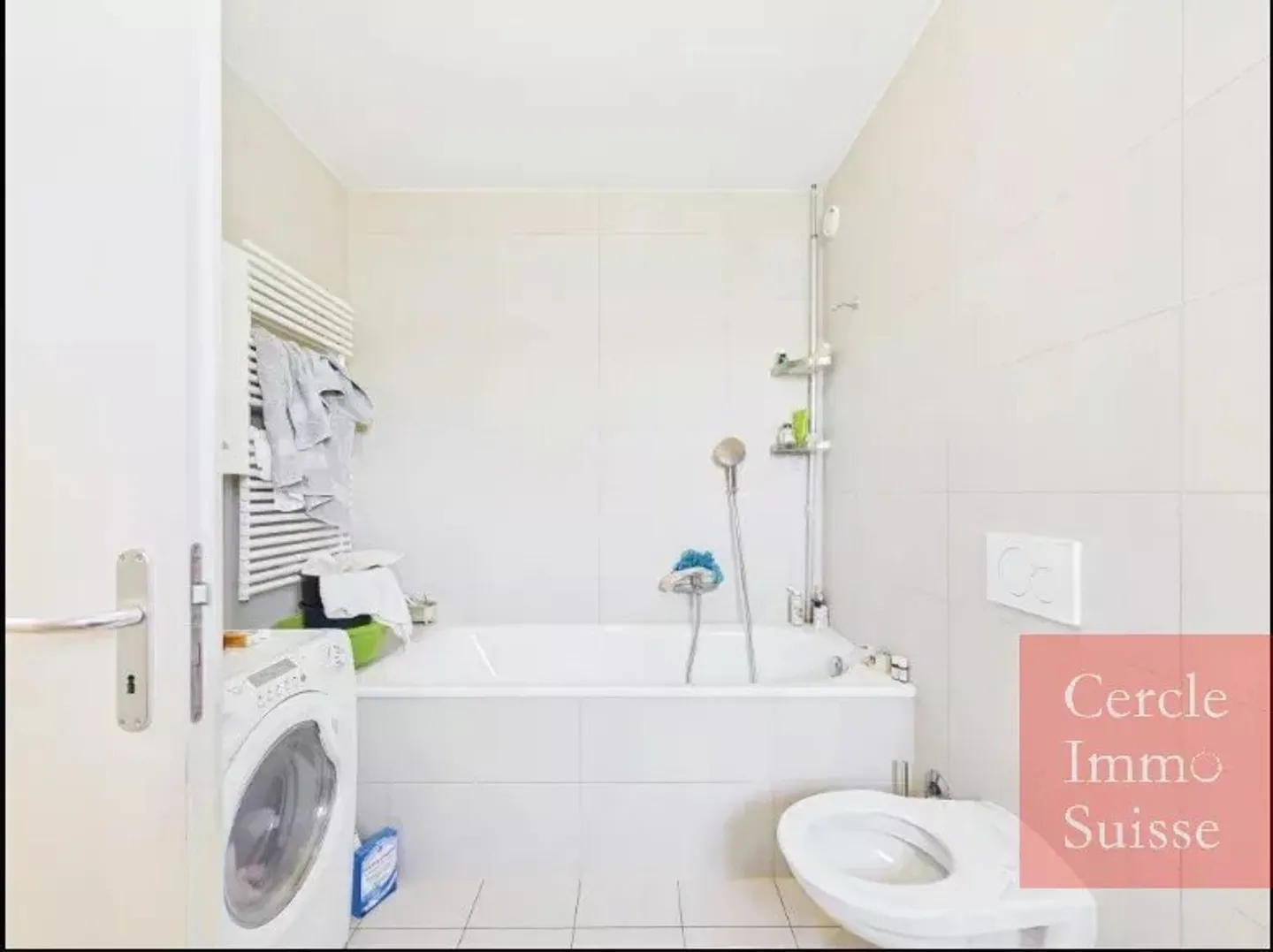 Elegant 3-Bedroom Apartment in Chancy with Open Countryside Views - Photo 9 of 10